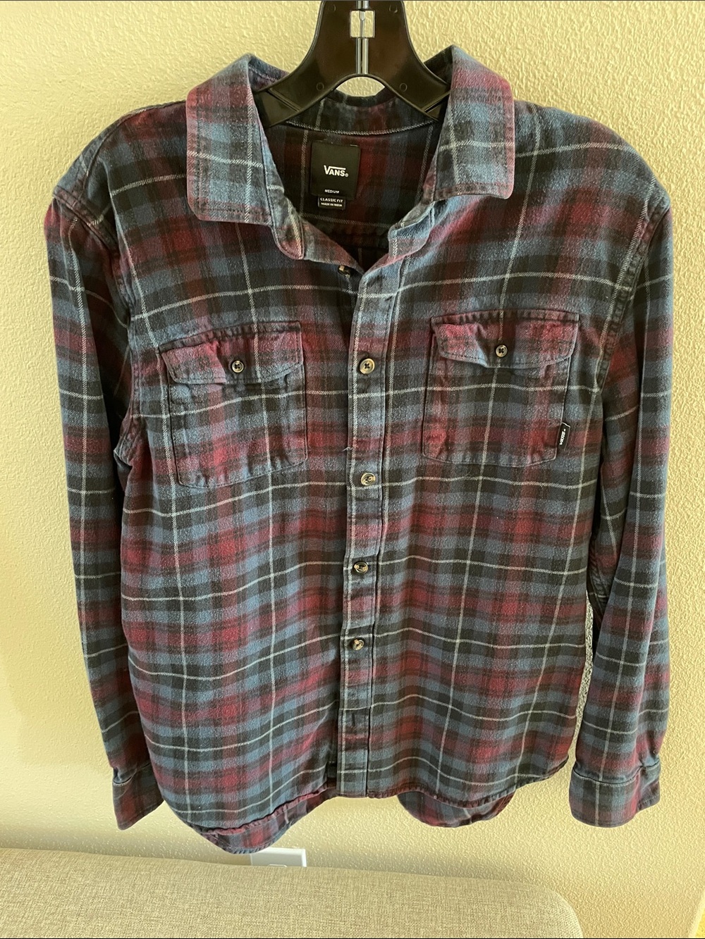 Vans Burgundy and Navy Plaid Flannel Button-Down Shirt Medium
